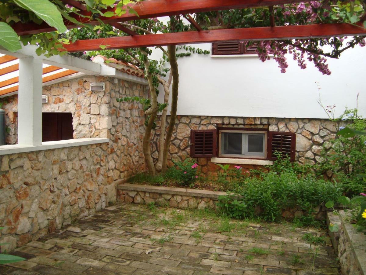 Apartments Lovor Silba Exterior photo