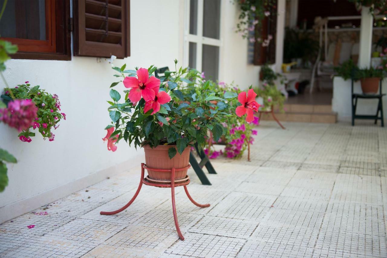 Apartments Lovor Silba Exterior photo