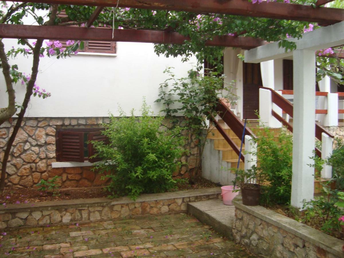 Apartments Lovor Silba Exterior photo